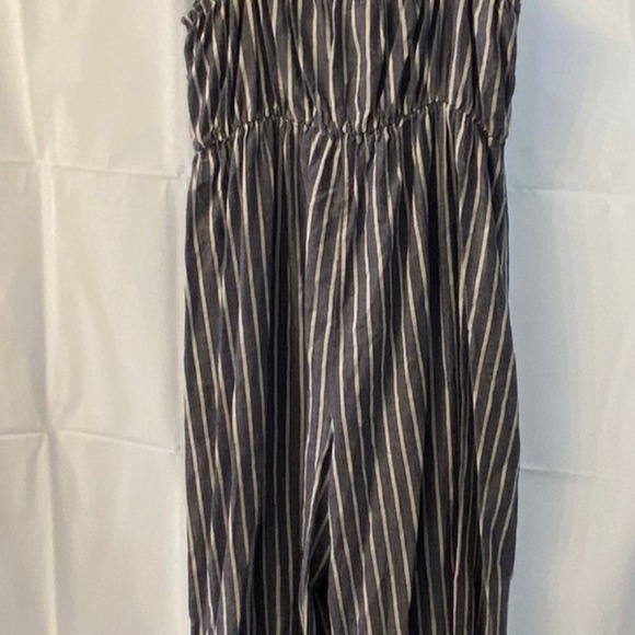 Lavender fields blue white spaghetti strap romper flared legs small - Picture 3 of 12